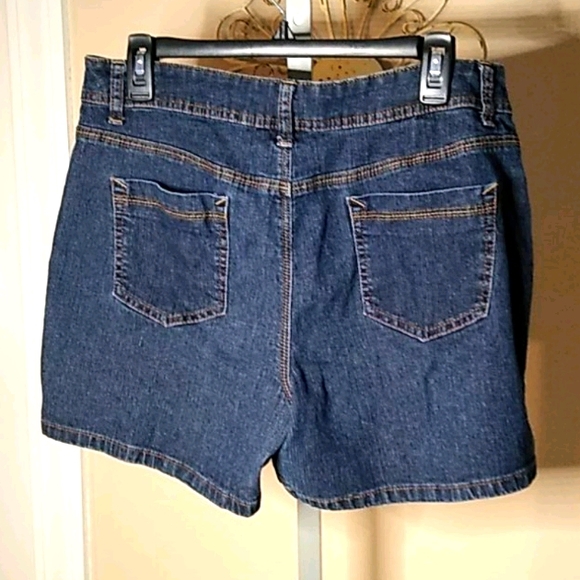 Jean Shorts St. John's Bay 12 - Picture 2 of 5